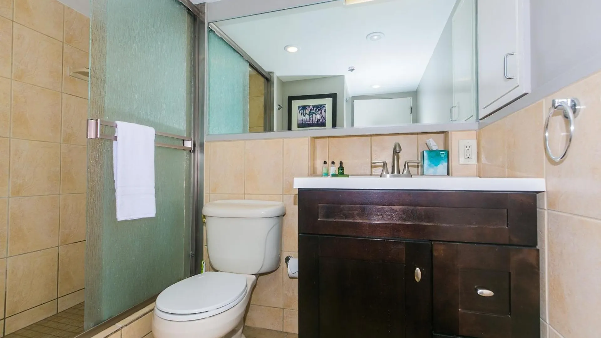 Ilikai Tower 1 Bedroom City View Condos With Private Lanai & Free Wifi! Honolulu Apartmán