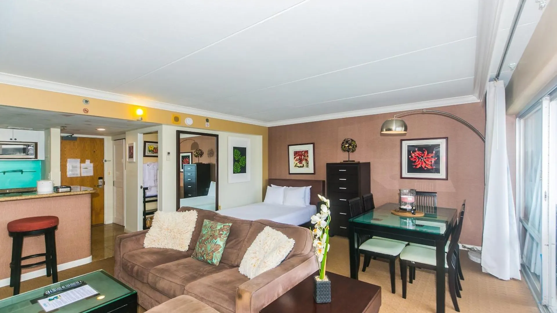 Ilikai Tower 1 Bedroom City View Condos With Private Lanai & Free Wifi! Honolulu Estados Unidos